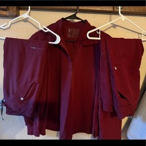 Fig scrub top & 2 scrub pants